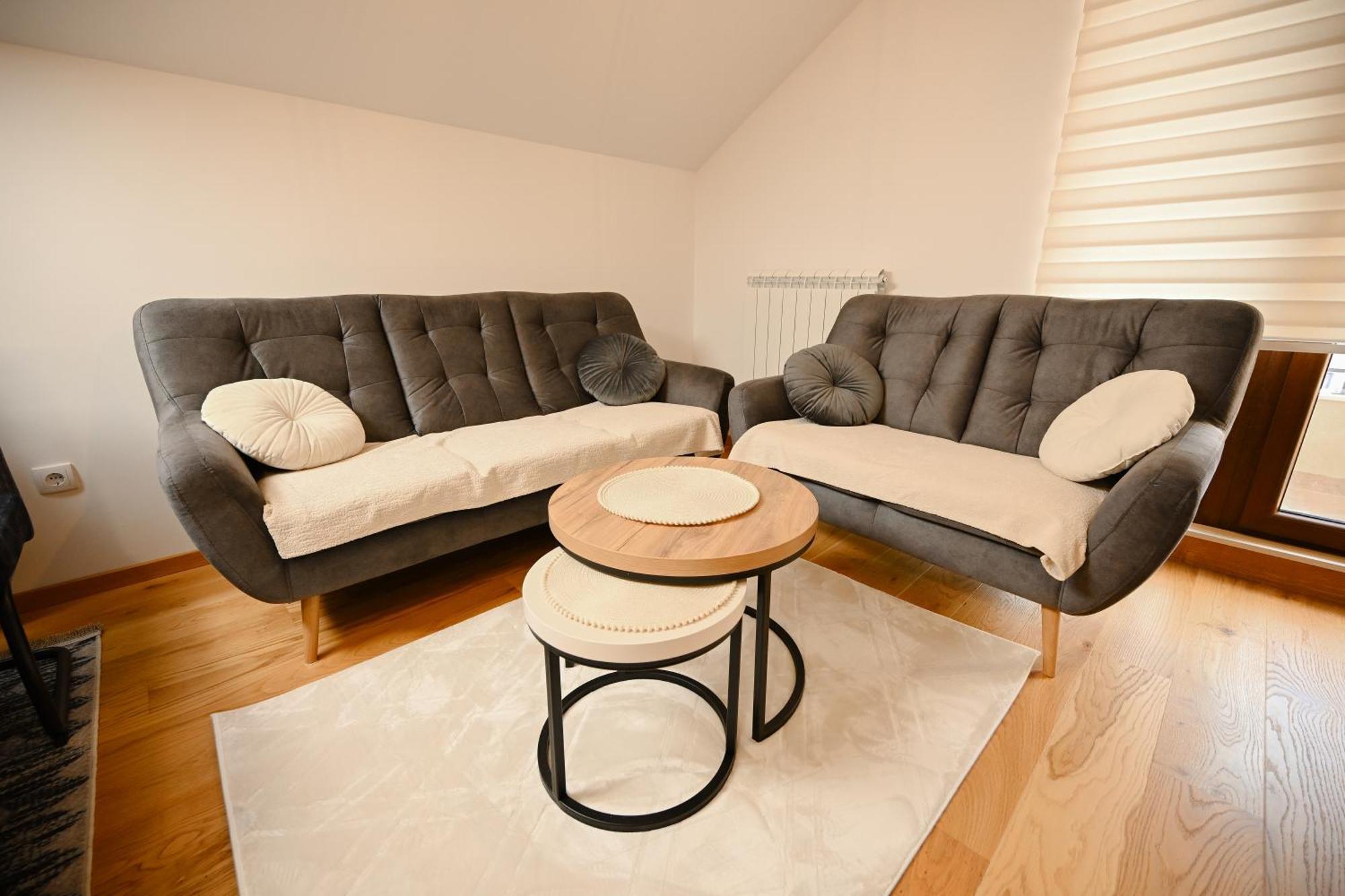 Erna Apartment