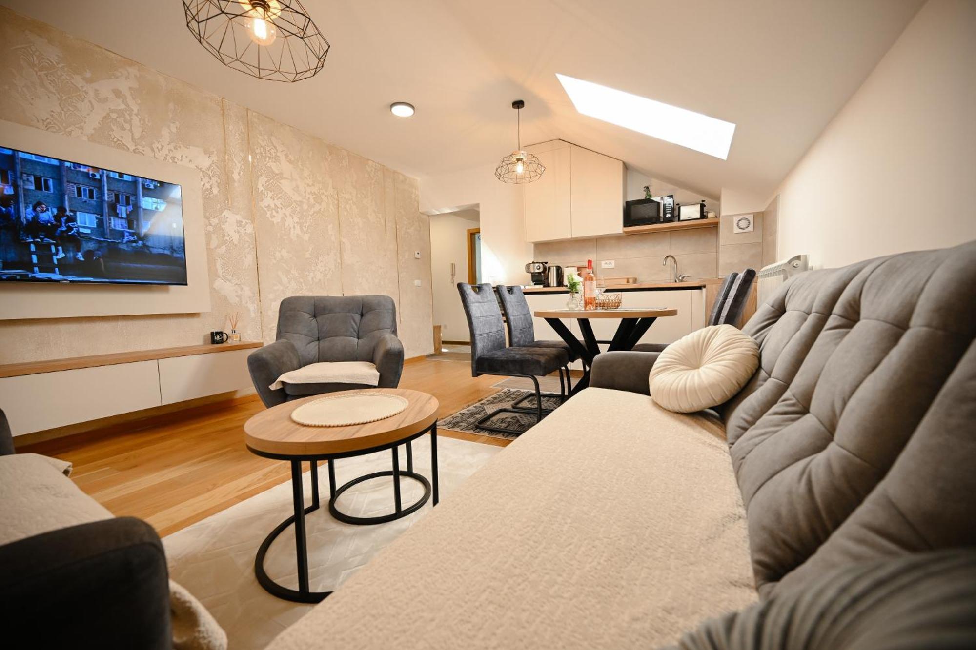 Erna Apartment *
