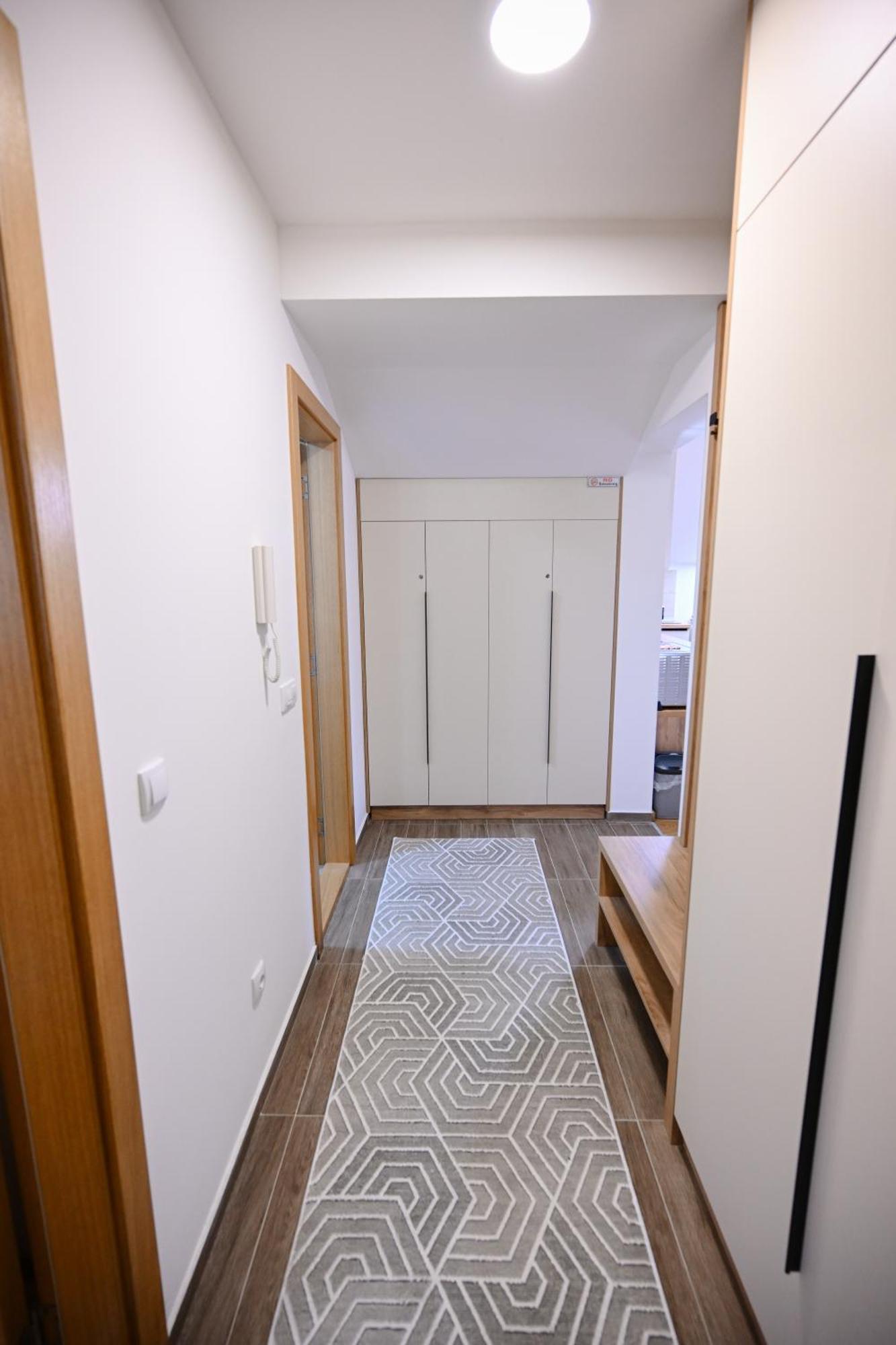 Erna Apartment